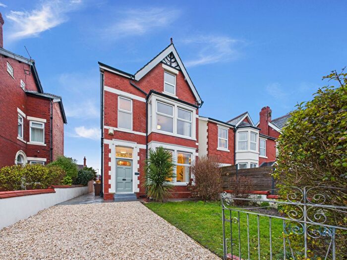5 Bedroom Detached House For Sale In York Road, Lytham St. Annes, FY8