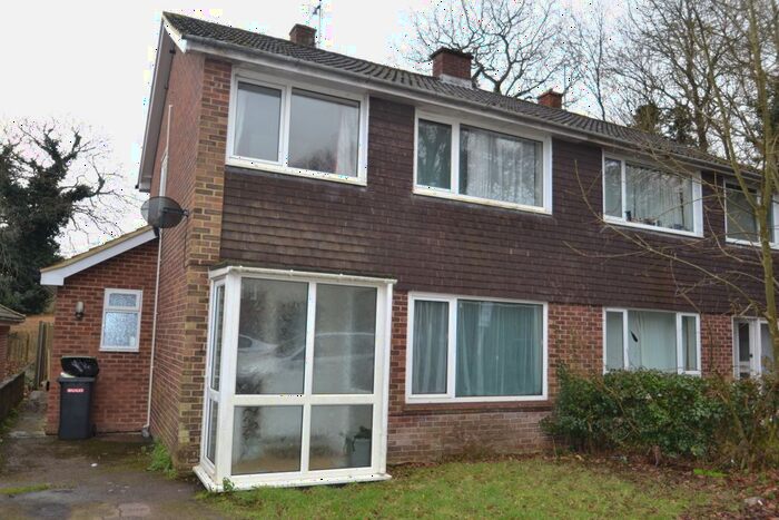 4 Bedroom Semi-Detached House To Rent In Shaftesbury Road, Canterbury, Student Property, CT2