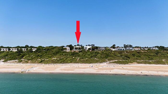 2 Bedroom Flat For Sale In Wharncliffe Road, Highcliffe On Sea, BH23