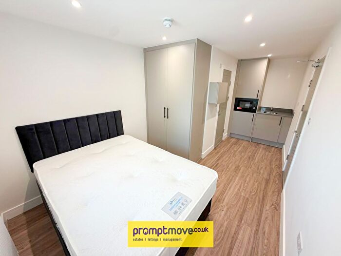 Property To Rent In Room, Dunstable Road Luton, LU4