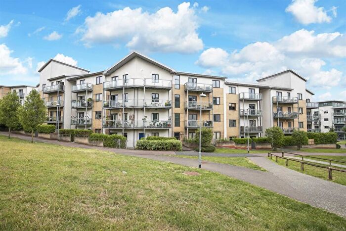 2 Bedroom Apartment For Sale In Rollason Way, Brentwood, CM14