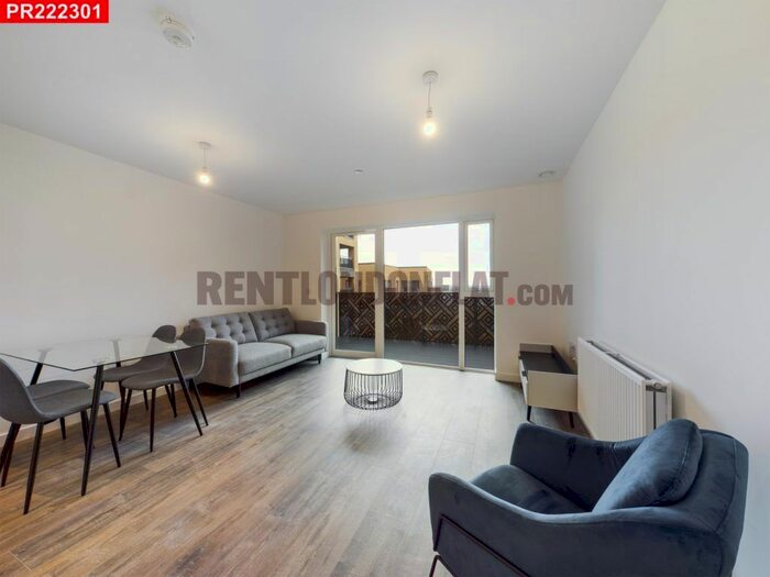 2 Bedroom Flat To Rent In East Acton Lane, London, W3