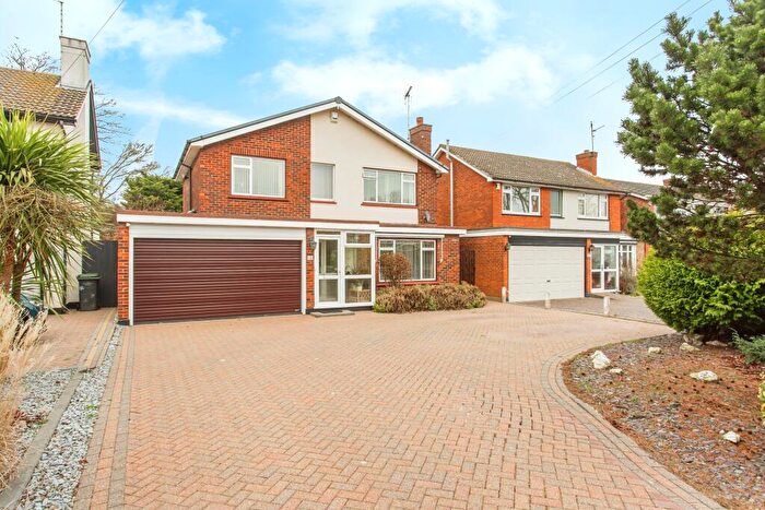 4 Bedroom Detached House For Sale In Woodgrange Drive, Thorpe Bay, Essex, SS1