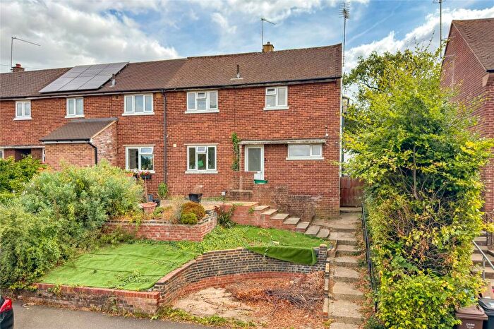 3 Bedroom End Of Terrace House For Sale In White Hedge Drive, St. Albans, Hertfordshire, AL3