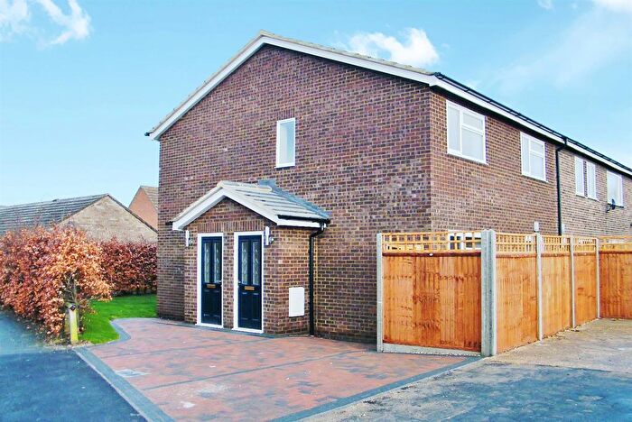 2 Bedroom Flat To Rent In Virginia Way, St. Ives, PE27