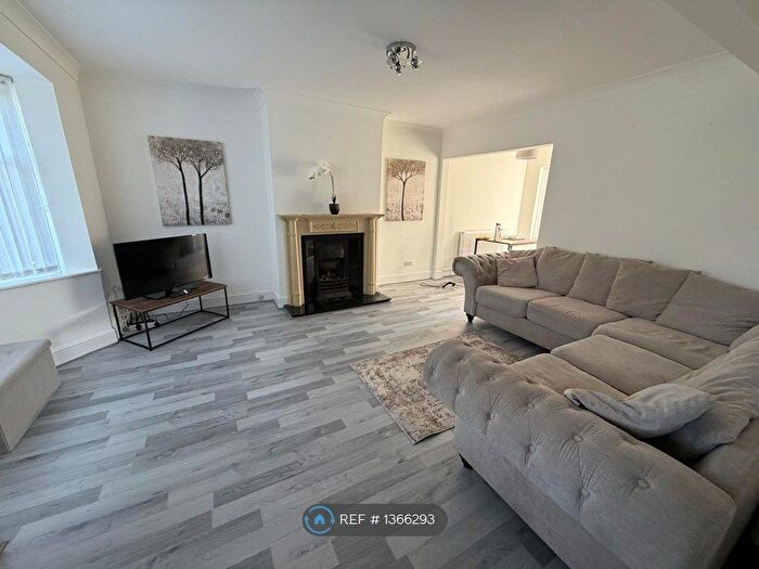 3 Bedroom Semi-Detached House To Rent In Halewood Road, Liverpool, L25