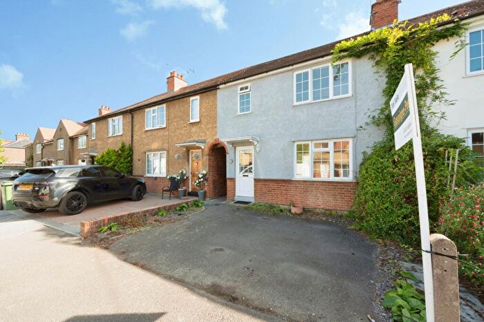 3 Bedroom Semi Detached House For Sale In Farm Road, Esher, Surrey, KT10