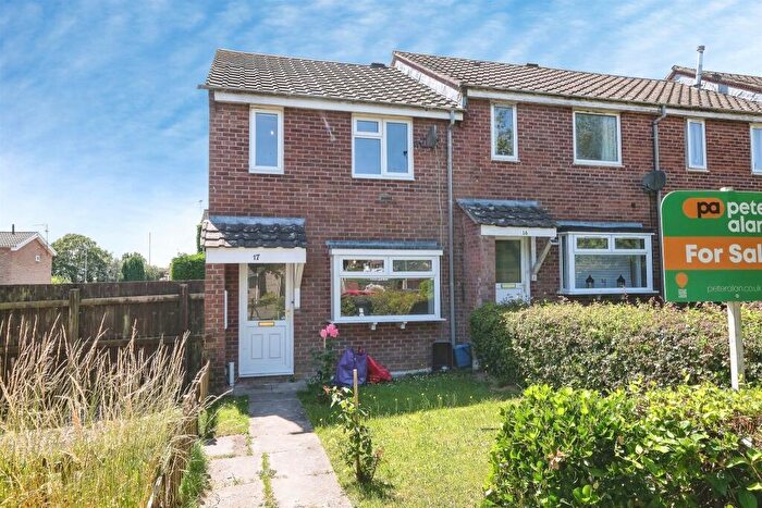 3 Bedroom End Of Terrace House For Sale In Laburnam Way, Bulwark, Chepstow, NP16