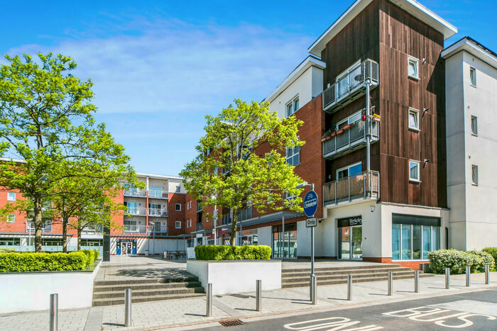 2 Bedroom Apartment To Rent In Kennet Island, Reading, RG2