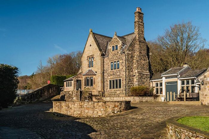 5 Bedroom Detached House For Sale In Hollow Meadows, Sheffield, S6