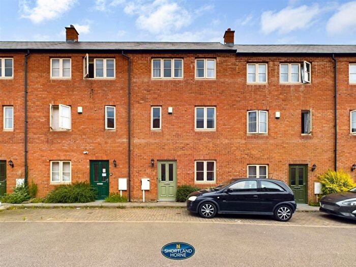 5 Bedroom Town House To Rent In Kilby Mews, Stoke, Coventry, CV1