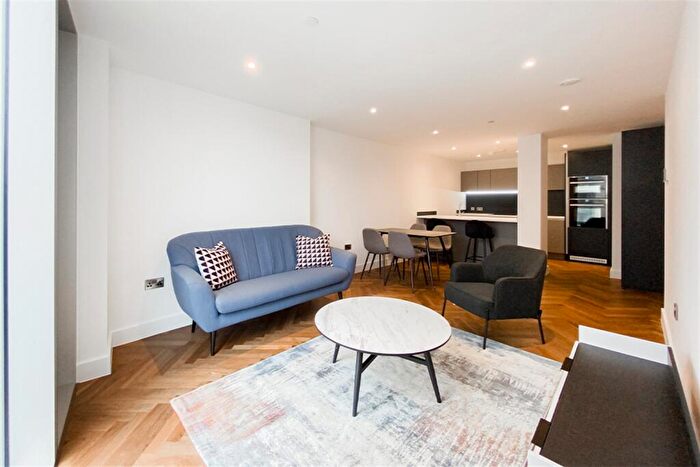 1 Bedroom Apartment To Rent In East Tower, Owen Street, M15