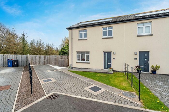 3 Bedroom Semi-Detached House For Sale In Lomax Court, Tweedmouth, TD15