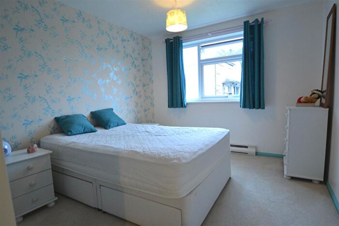 1 Bedroom Flat To Rent In Woodgrange Court, Rawdon Drive, Hoddesdon, Hertfordshire, EN11