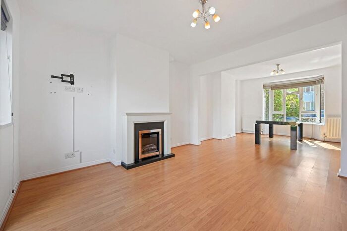 3 Bedroom Terraced House To Rent In St. Andrews Road, London, W3