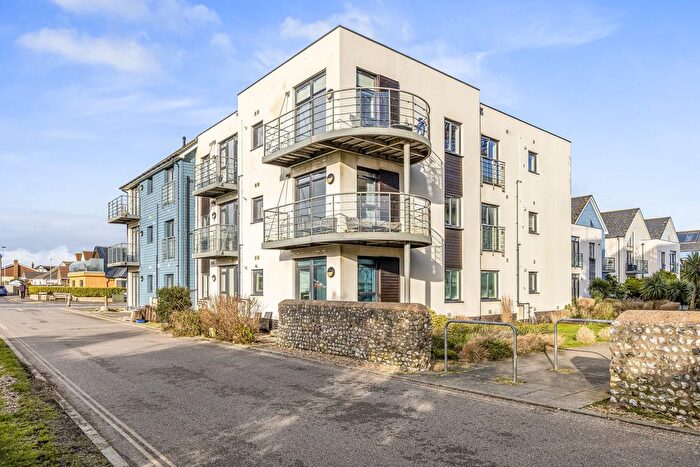1 Bedroom Flat For Sale In Drake House, Worthing, BN12