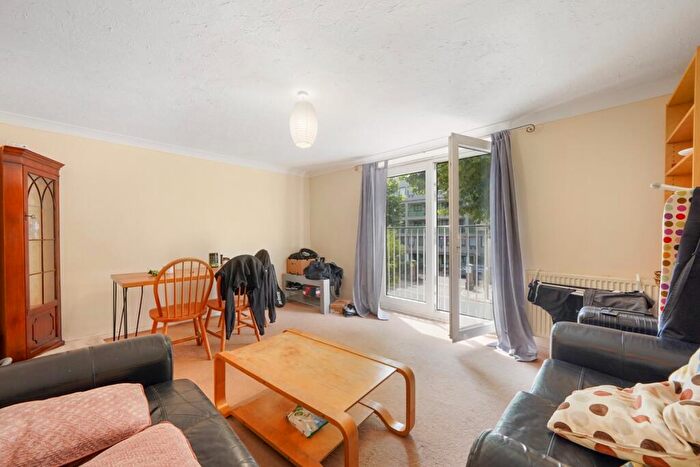 2 Bedroom Flat To Rent In Verwood Lodge, Manchester Road, London, E14