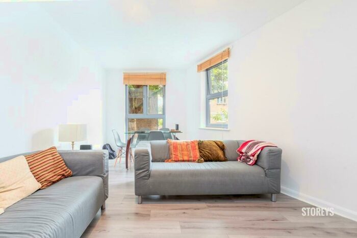 2 Bedroom Apartment To Rent In Kingsland Green, Dalston, London, E8