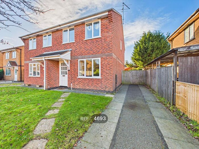 3 Bedroom Semi-Detached House To Rent In Roman Drive, Old Basford, Nottingham, NG6