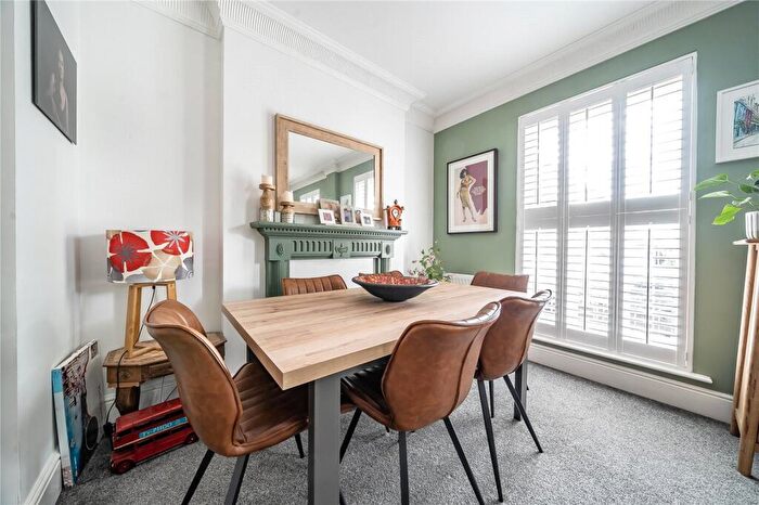 2 Bedroom Apartment For Sale In Wellington Place, London Road, Cheltenham, GL52