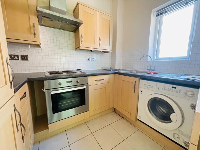2 Bedroom Apartment To Rent In Grenfell Road, Maidenhead, SL6