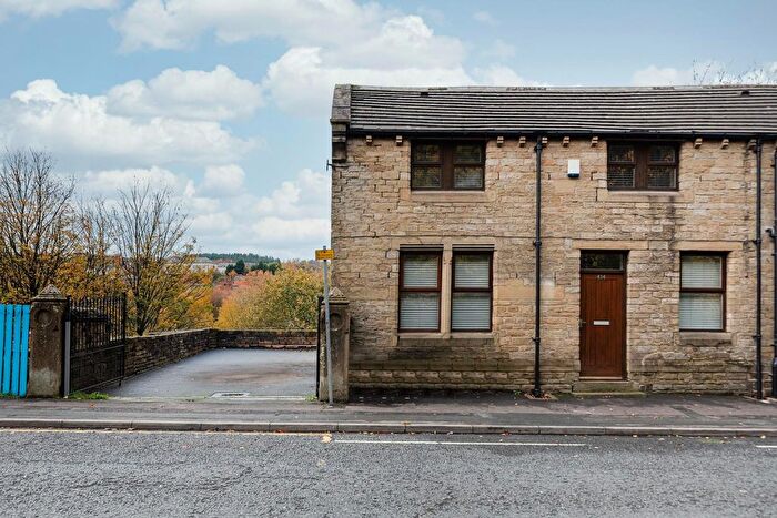 3 Bedroom Property To Rent In Manchester Road, Crosland Moor, Huddersfield, HD4