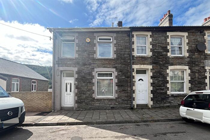 2 Bedroom End Of Terrace House For Sale In Commercial Road, Ynysddu, Newport, NP11
