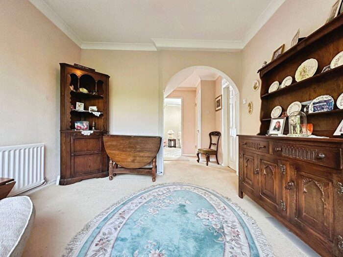 4 Bedroom Detached House For Sale In Canford Crescent, Codsall, Codsall, Wolverhampton, WV8
