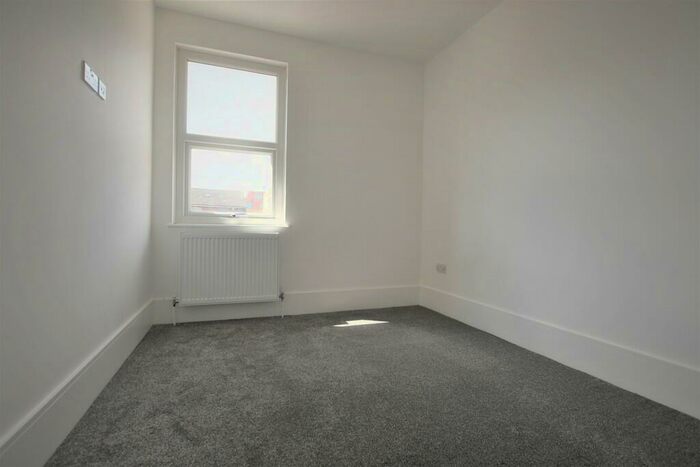 2 Bedroom Apartment To Rent In Lansdowne Road, Croydon, CR0