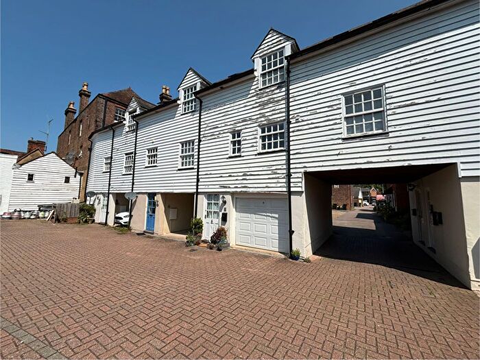 2 Bedroom Town House To Rent In Lawsons Mews, Tonbridge, TN9