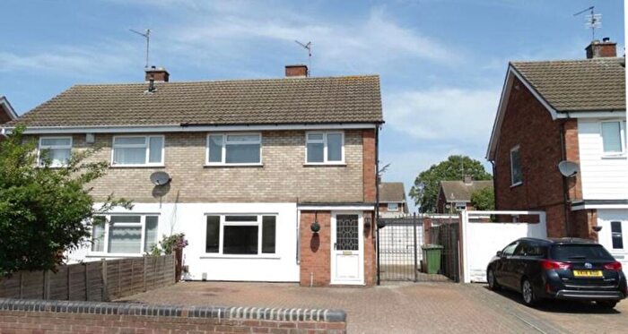 3 Bedroom Semi-Detached House To Rent In Meynell Walk, Netherton, PE3