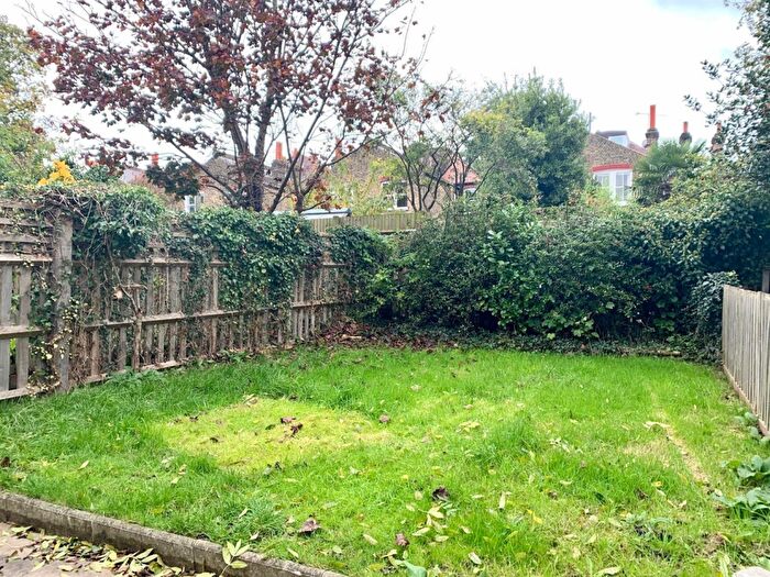 3 Bedroom End Of Terrace House To Rent In Dekker Road, Dulwich, London, SE21