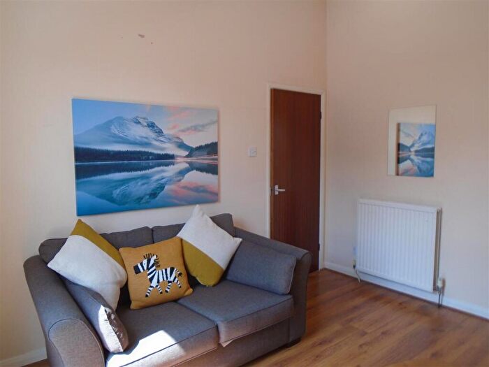1 Bedroom Flat To Rent In De Grey Street, Hull, HU5
