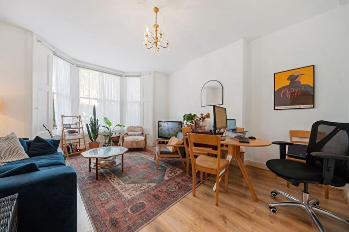 1 Bedroom Flat To Rent In Riversdale Road, London, N5