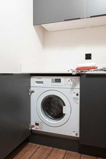 1 Bedroom Apartment To Rent In Portland Street, Manchester, Greater Manchester, M1