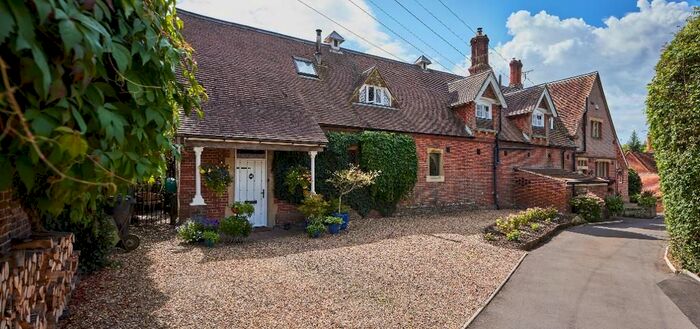 3 Bedroom Semi-Detached House For Sale In North Road, Goudhurst, Kent, TN17