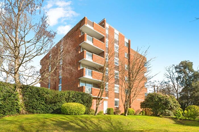 2 Bedroom Flat For Sale In Talbot Close, Southampton, SO16