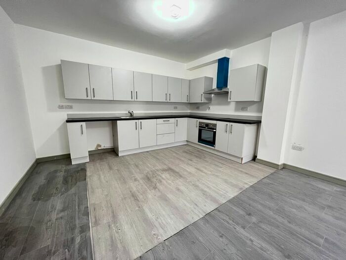 2 Bedroom Flat To Rent In Merridale Street, Merridale, Wolverhampton, WV3