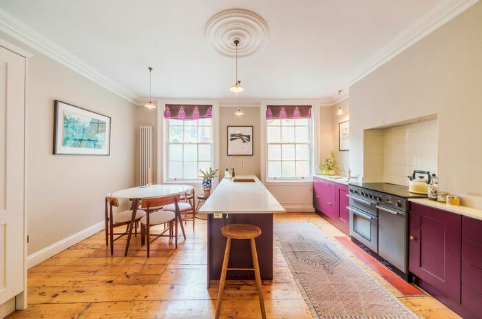 2 Bedroom Flat To Rent In Grange Road, London, SE1