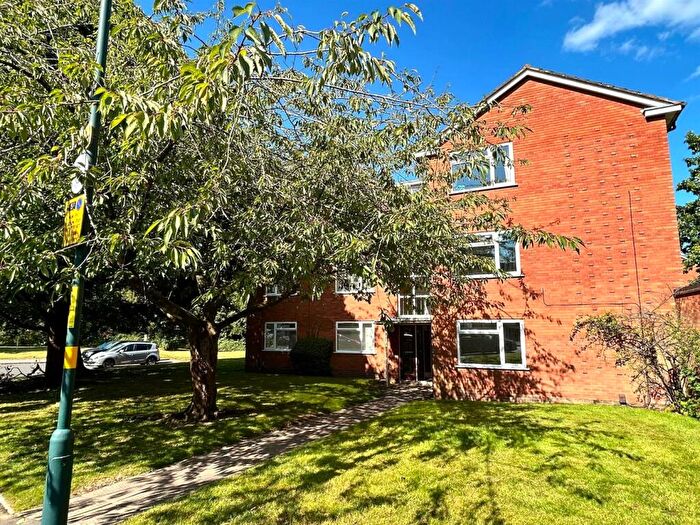 1 Bedroom Flat To Rent In Garland Way, Northfield, Birmingham, B31