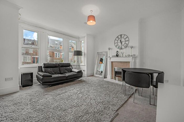 2 Bedroom Flat To Rent In Eglinton Hill, Plumstead, SE18