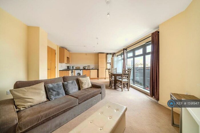 2 Bedroom Flat To Rent In Norwood Road, London, SE27