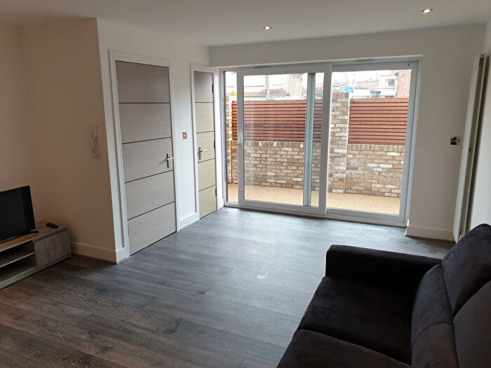 1 Bedroom Flat To Rent In A Wellington Avenue, Blackfen, Sidcup, DA15