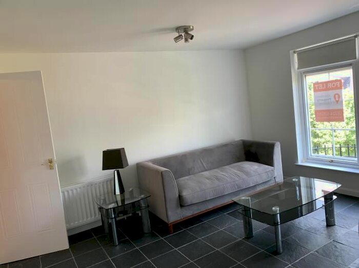 2 Bedroom Flat To Rent In Fonthill Avenue, Aberdeen, AB11