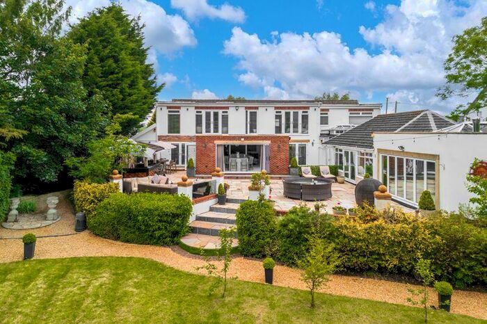 5 Bedroom Detached House For Sale In Butchers Lane, Aughton, L39