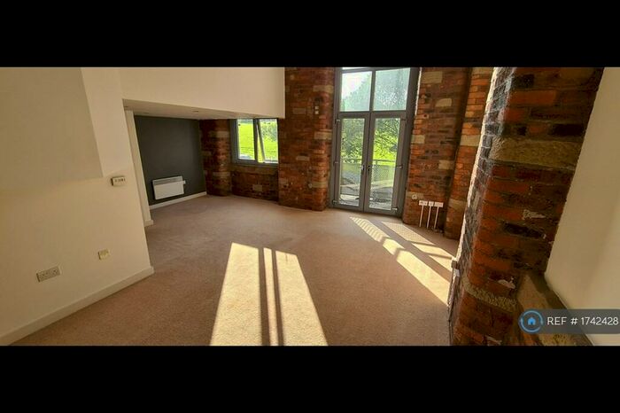 2 Bedroom Flat To Rent In Valley Mill, Elland, HX5