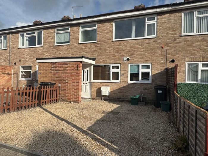 3 Bedroom Terraced House To Rent In Newbury, Null, RG14