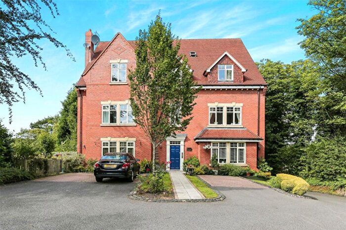 2 Bedroom Flat To Rent In Durley House, Kenelm Road, Sutton Coldfield, West Midlands, B73