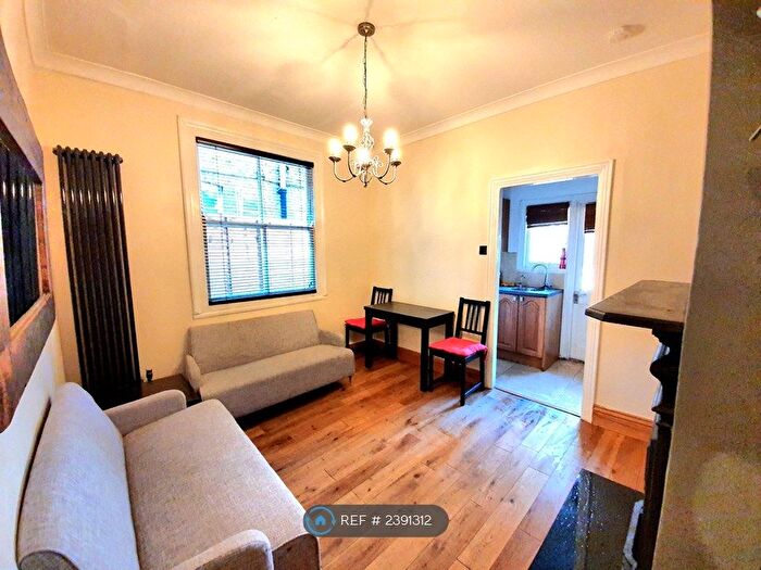 2 Bedroom Flat To Rent In Rotherhithe, Rotherhithe, SE16