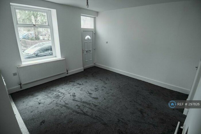 2 Bedroom End Of Terrace House To Rent In Raglan Street, Nelson, BB9